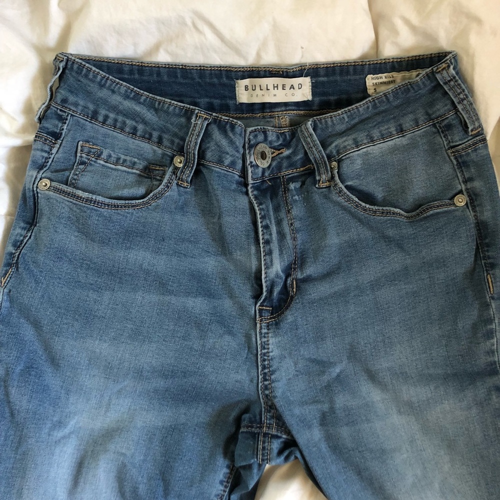Bullhead High-Rise Stretch Skinny Jeans